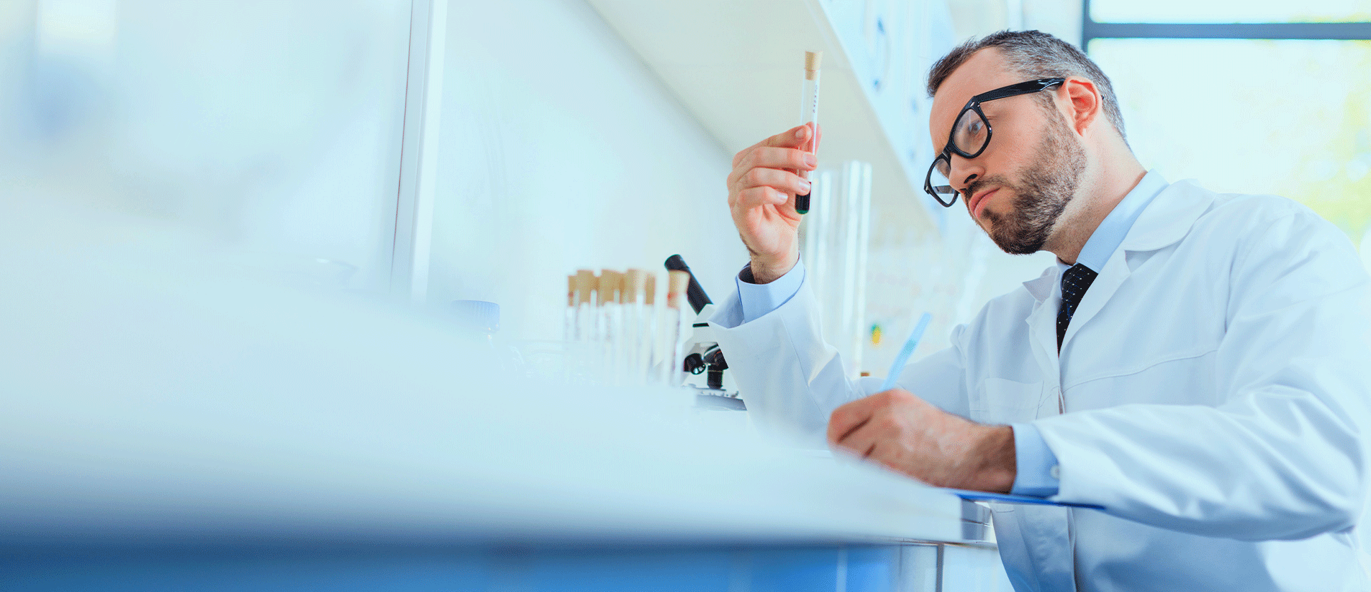 Slide-Chi-siamo.png__PID:1bf9850b-26dd-420d-9eab-588b327d9460